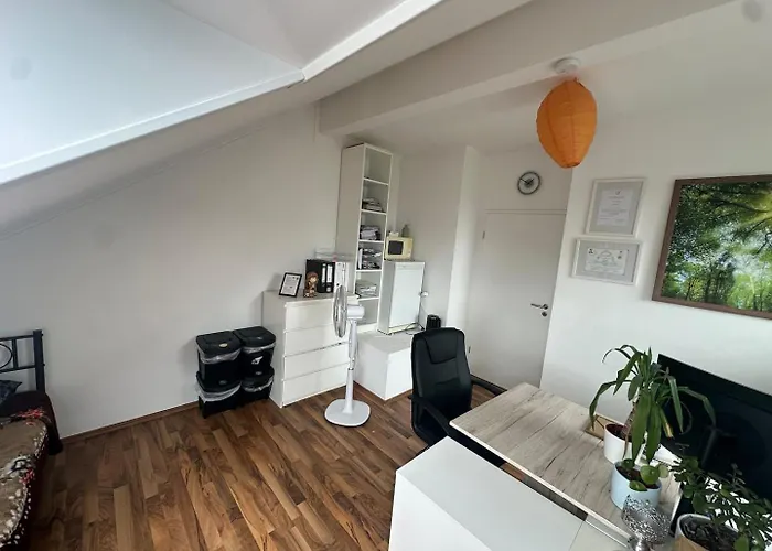 Ruhiges Haus In * Duisburg